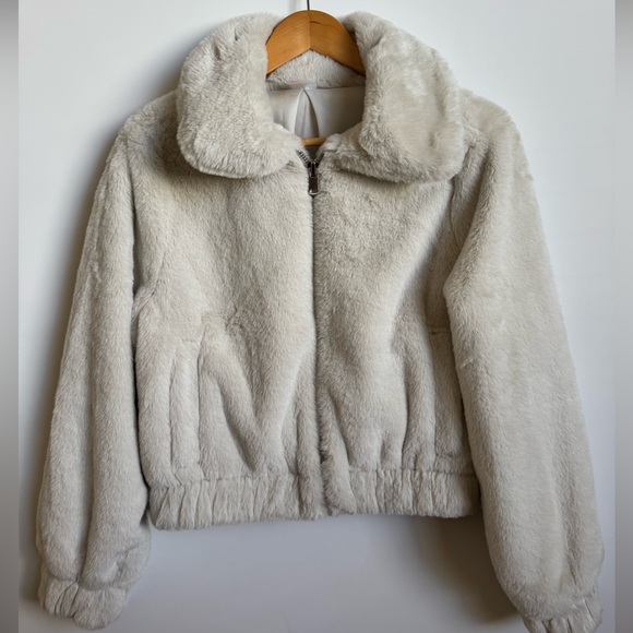 No Boundaries Jackets & Blazers - Faux fur jacket
